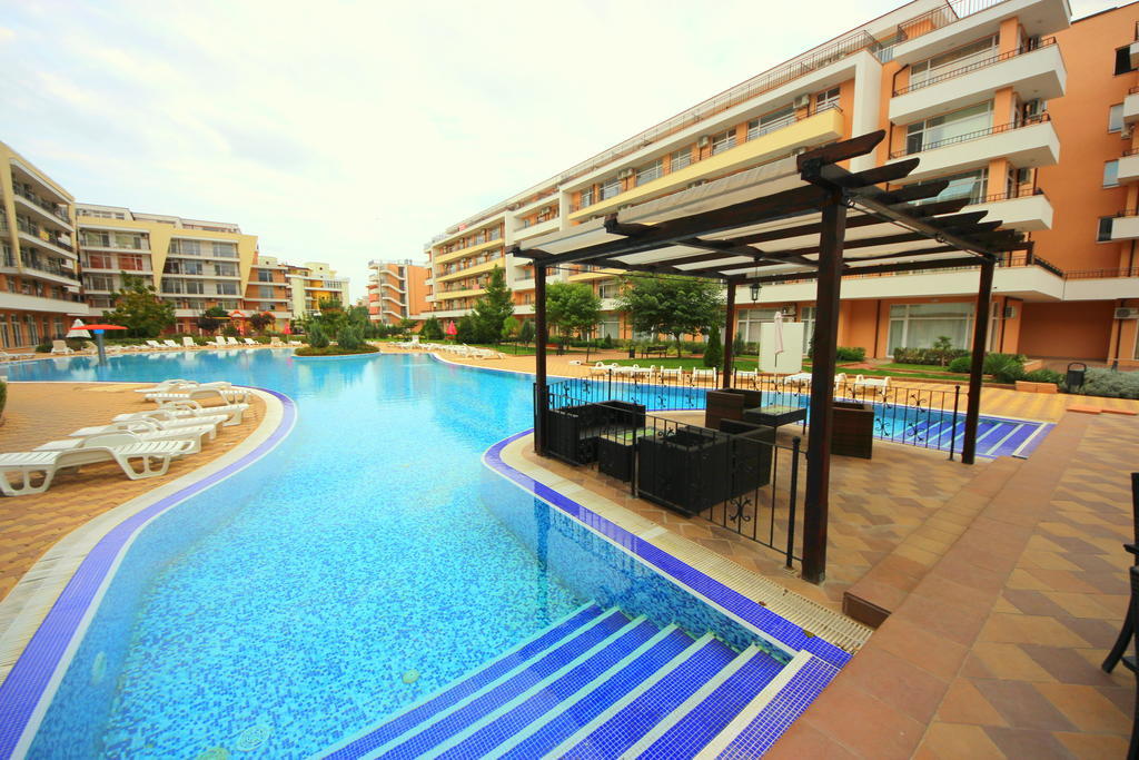 Menada Grand Kamelia Apartments Sunny Beach Exterior photo