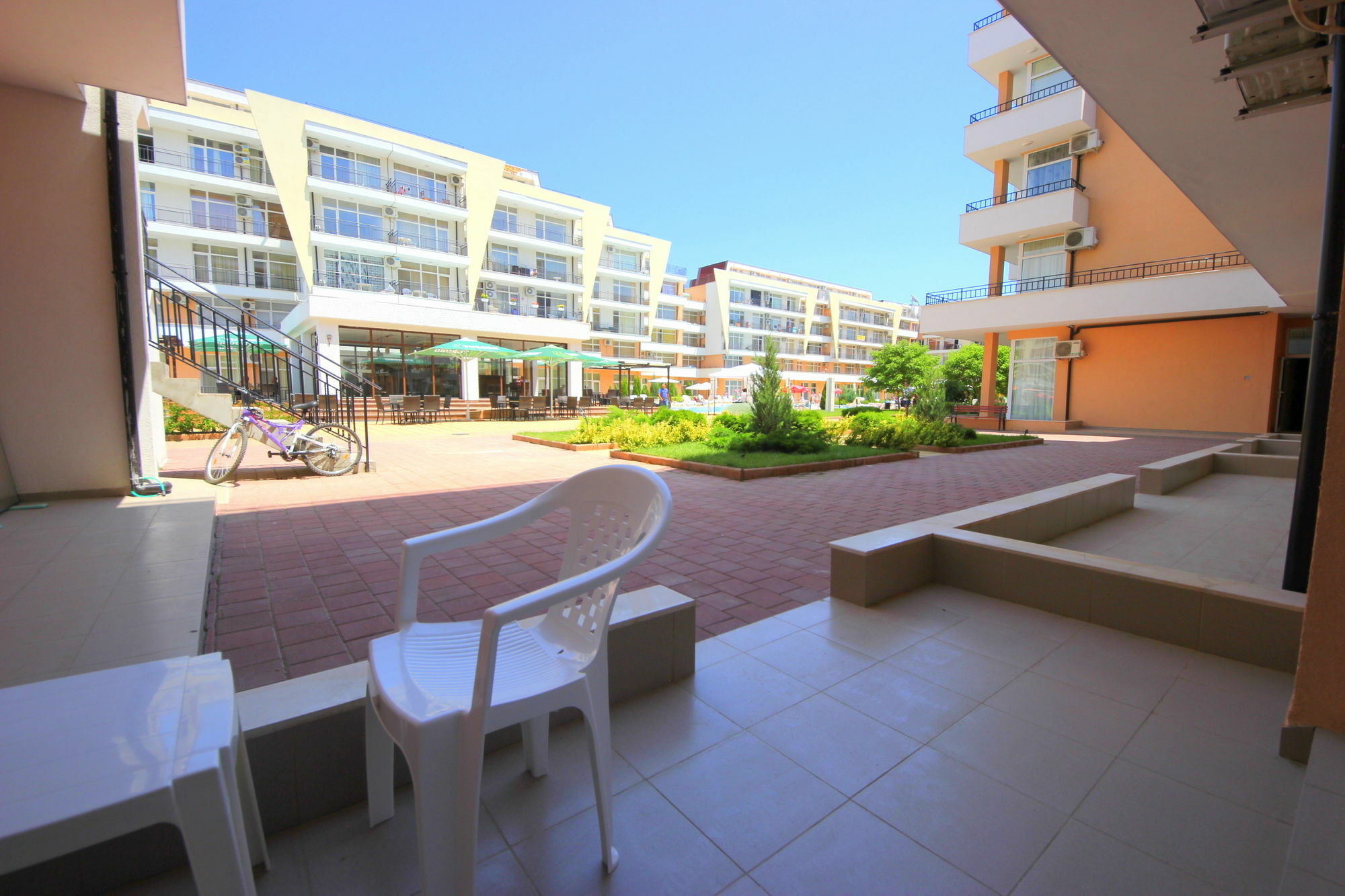 Menada Grand Kamelia Apartments Sunny Beach Exterior photo
